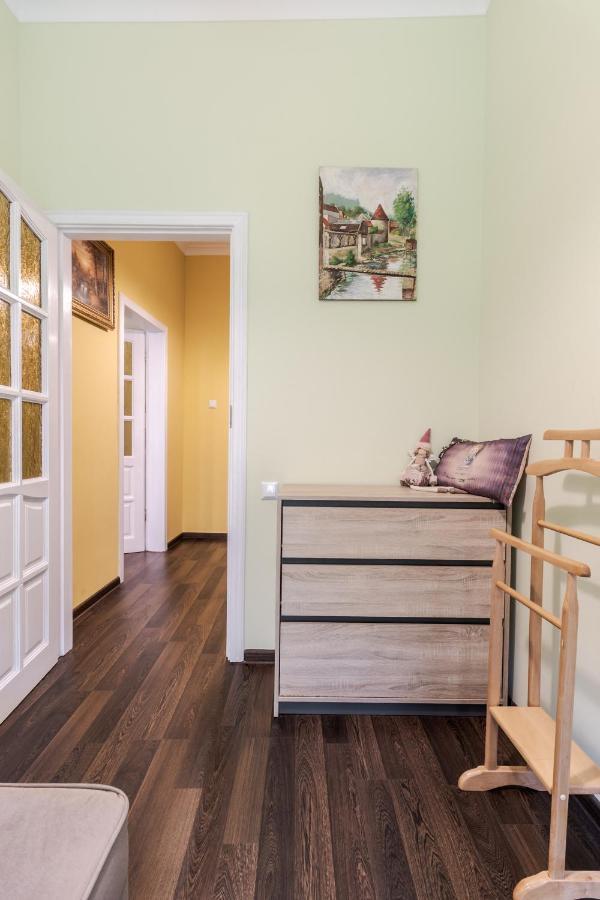 Modern Chaikovskogo Apartment Lviv Extérieur photo