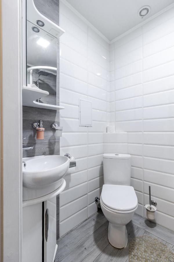 Modern Chaikovskogo Apartment Lviv Extérieur photo